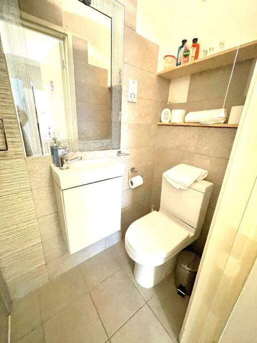 Serene And Cozy 1-Bedroom House With Parking Cambridge Extérieur photo